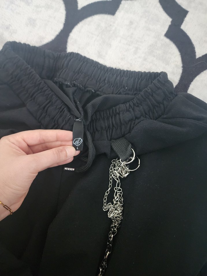 Siyah Zincir Detaylı Salaş Kadın Kumaş Pantolon - Görsel 4