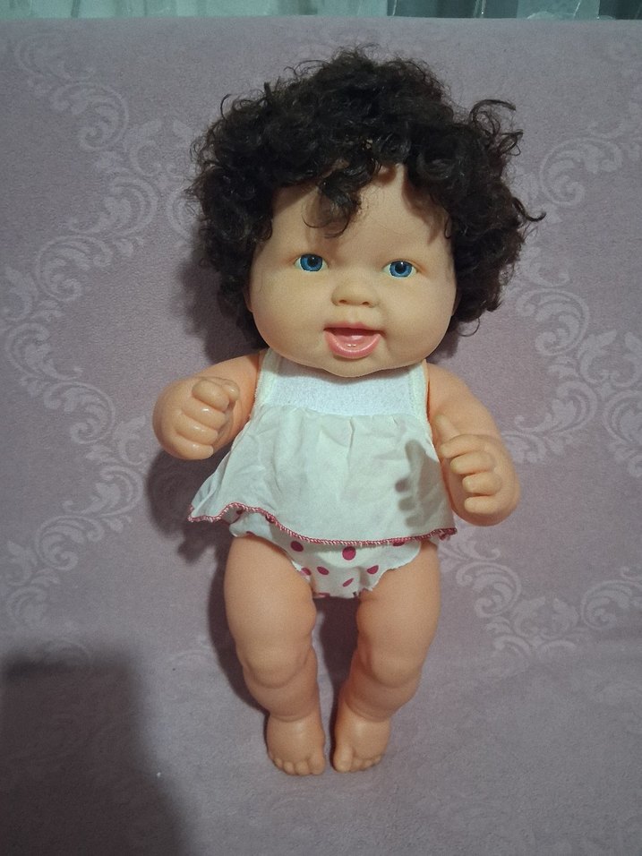 Kıvırcık saçlı bebek oyuncak - Görsel 2