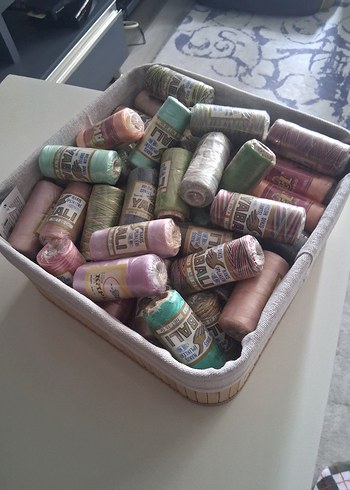 Renkli El Yapımı İplik Topları toplu olarak verilecek - Görsel 2