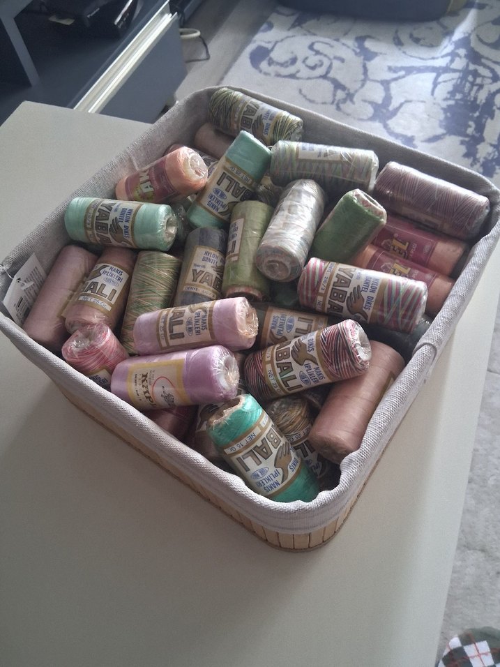 Renkli El Yapımı İplik Topları toplu olarak verilecek - Görsel 2