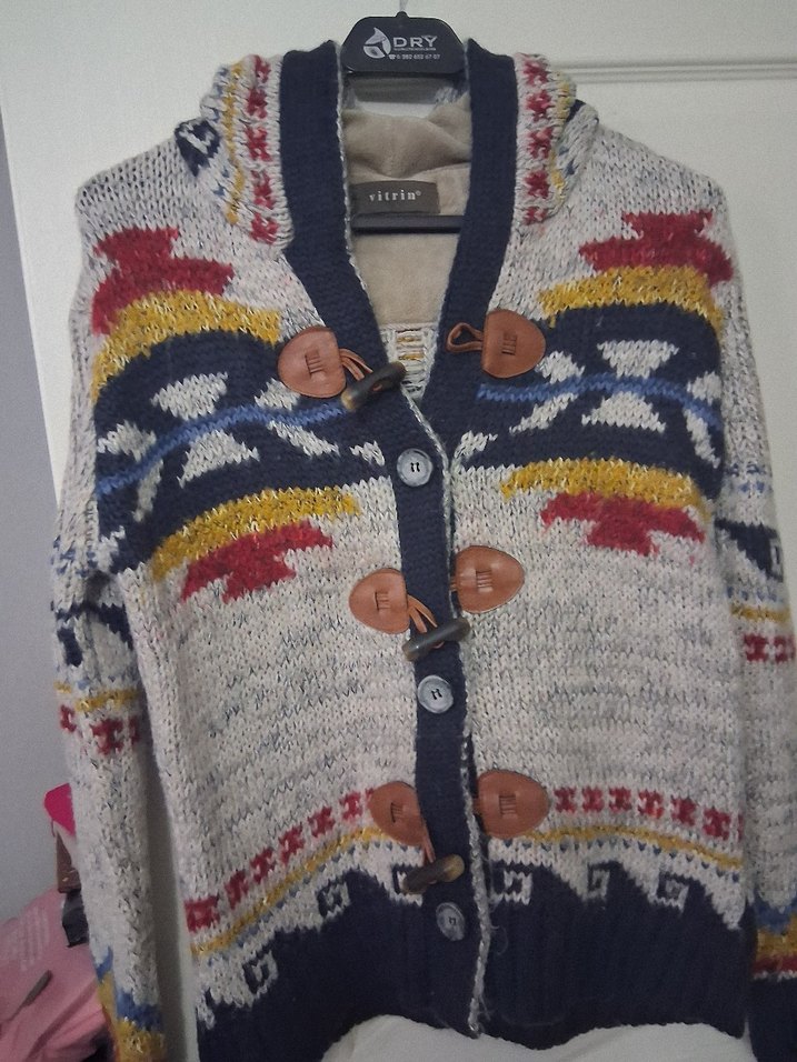 Gri Desenli Kadın Kapüşonlu Triko hırka - Görsel 4