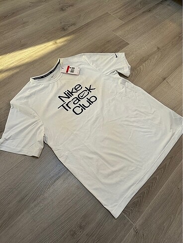 Nike Nike Dri Fit Tişört