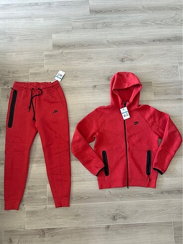 Nike Tech Fleece