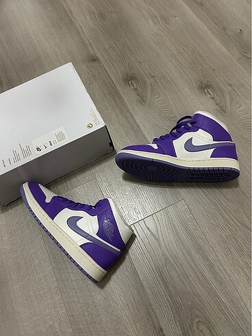 Nike Air Jordan 1 AJ1 Mid Purple