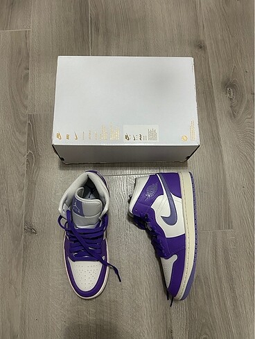 Nike Nike Air Jordan 1 AJ1 Mid Purple