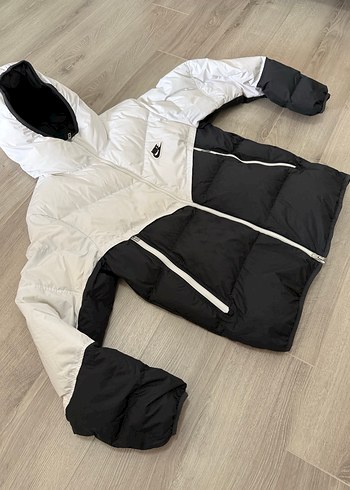 Nike Siyah Beyaz Kapüşonlu Erkek Mont - Görsel 2