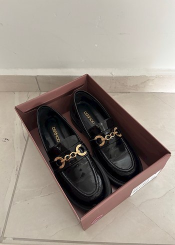 40 Beden altın Renk Zincir Detaylı Siyah Derimod Platform Topuklu Loafer