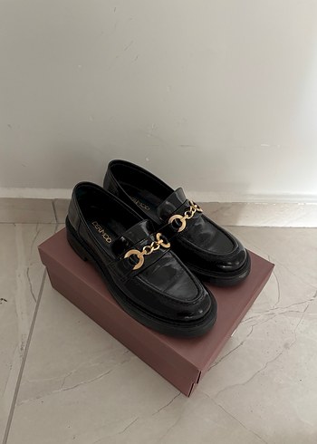 Zincir Detaylı Siyah Derimod Platform Topuklu Loafer