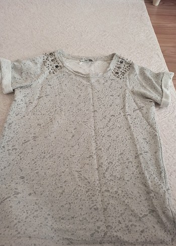 Gri Pamuklu Düğmeli Kadın Tişört - Görsel 2