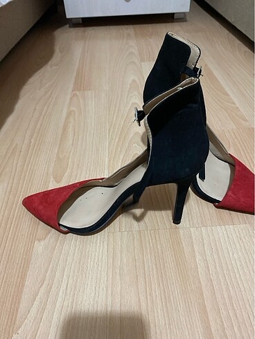Zara Zara Sivri burun ince topuk kadife ayakkabı