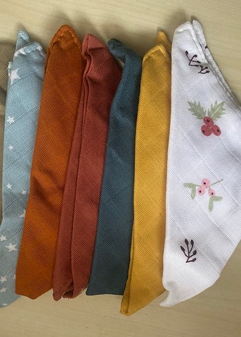 Nakışlı Çok Renkli Bebek Önlüğü Seti - Görsel 2