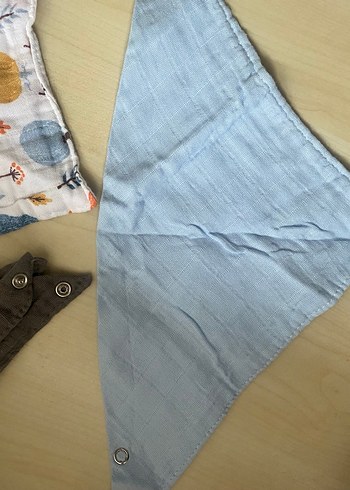 Nakışlı Çok Renkli Bebek Önlüğü Seti - Görsel 3