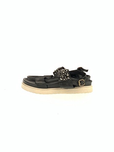 Bueno Sandalet %70 İndirimli.