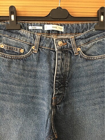 Mango Mango Jean