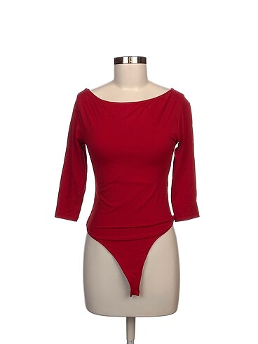 Zara Bluz %70 İndirimli.