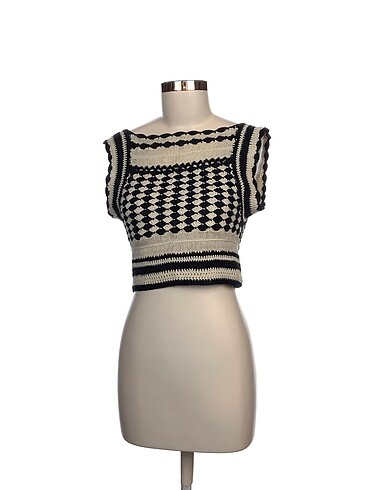 Forever 21 Bluz %70 İndirimli.
