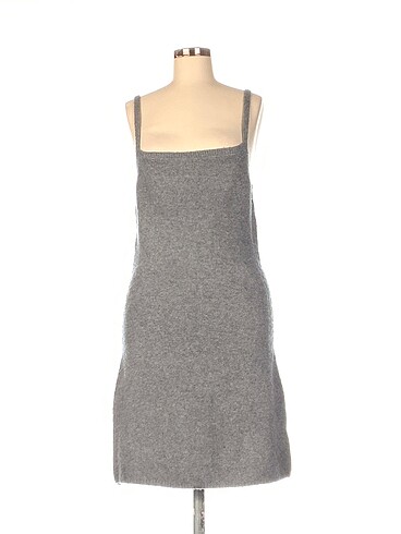 Zara Kısa Elbise %70 İndirimli.