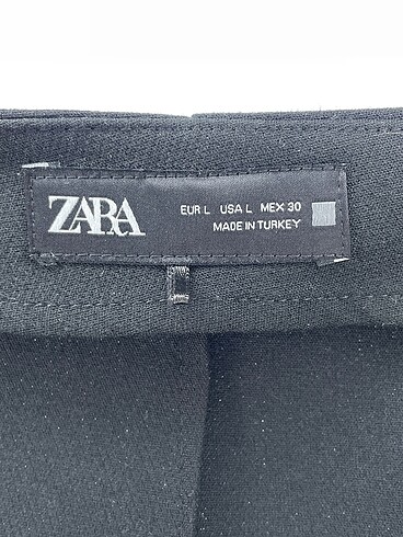 l Beden siyah Renk Zara Mini Şort %70 İndirimli.