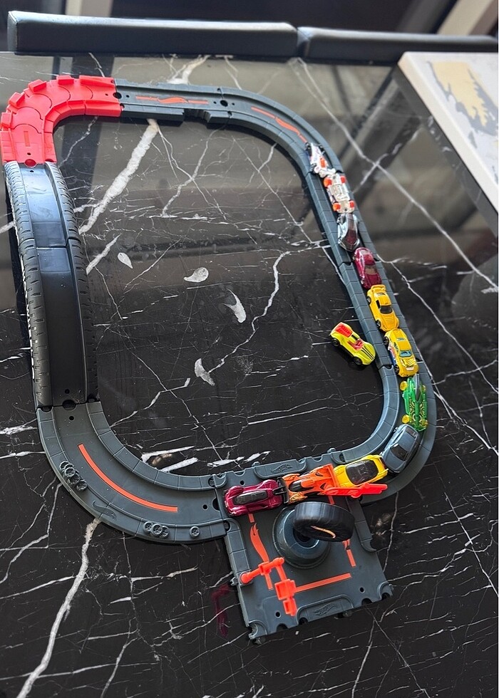 hot wheels pist dünyası oyun seti - Görsel 2