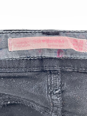 36 Beden siyah Renk Bershka Mini Şort %70 İndirimli.