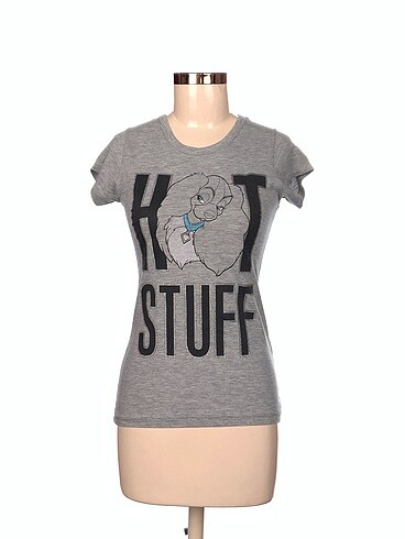 Diğer T-shirt %70 İndirimli.