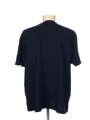 universal Beden Defacto T-shirt %70 İndirimli.