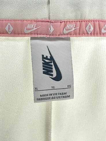 xl Beden çeşitli Renk Nike Eşofman Altı %70 İndirimli.