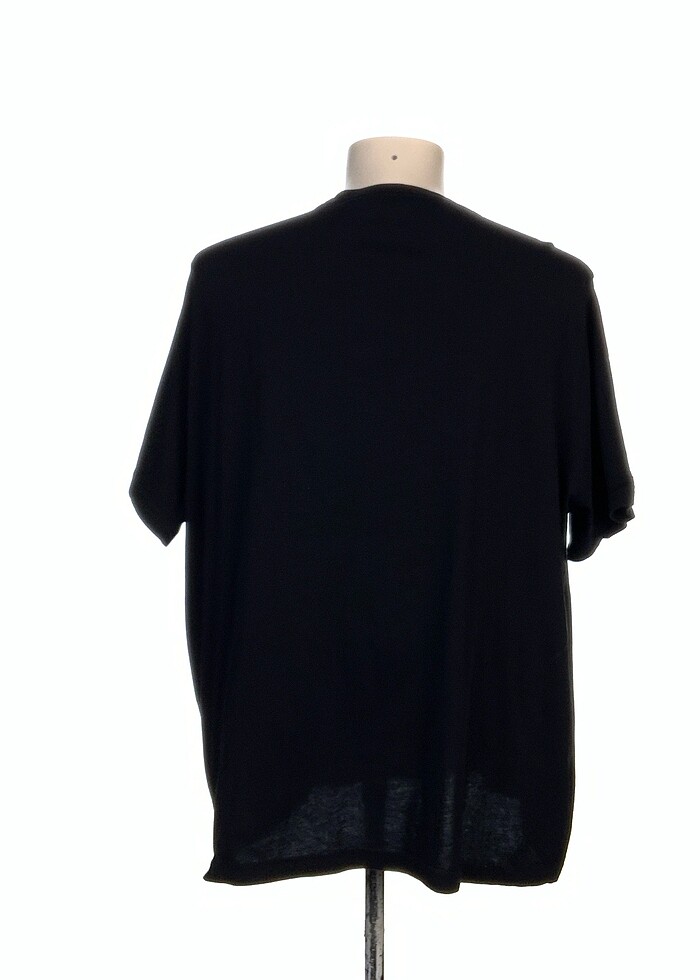 LC Waikiki T-shirt %70 İndirimli. - Görsel 3