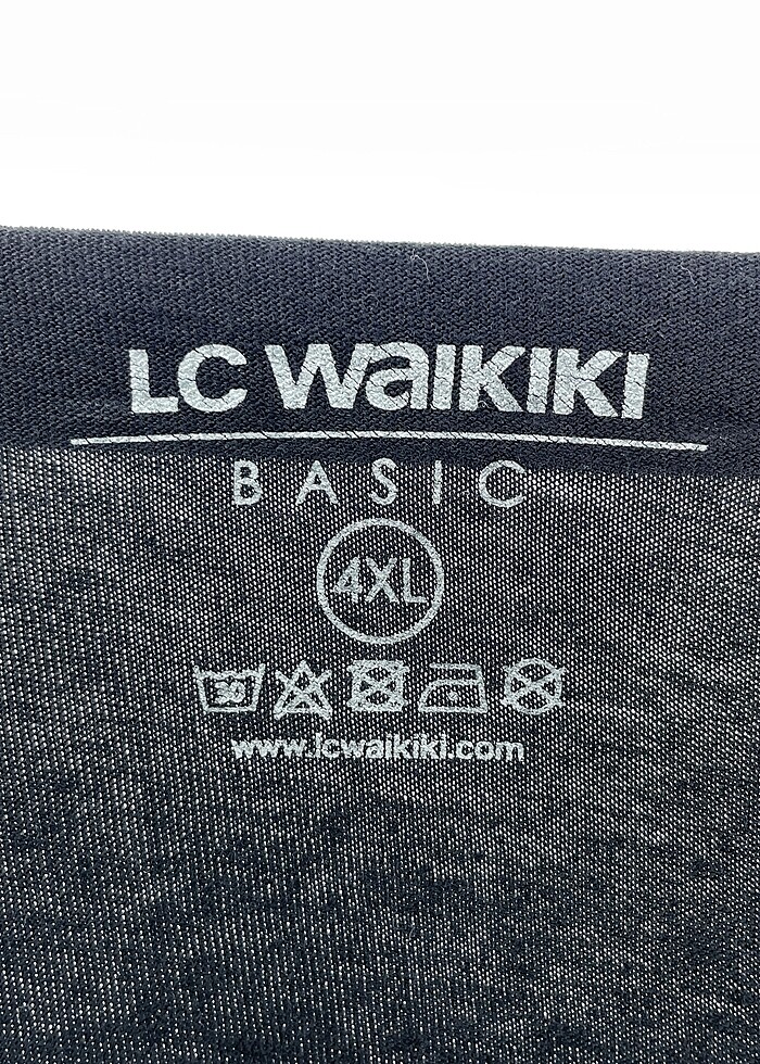 LC Waikiki T-shirt %70 İndirimli. - Görsel 4