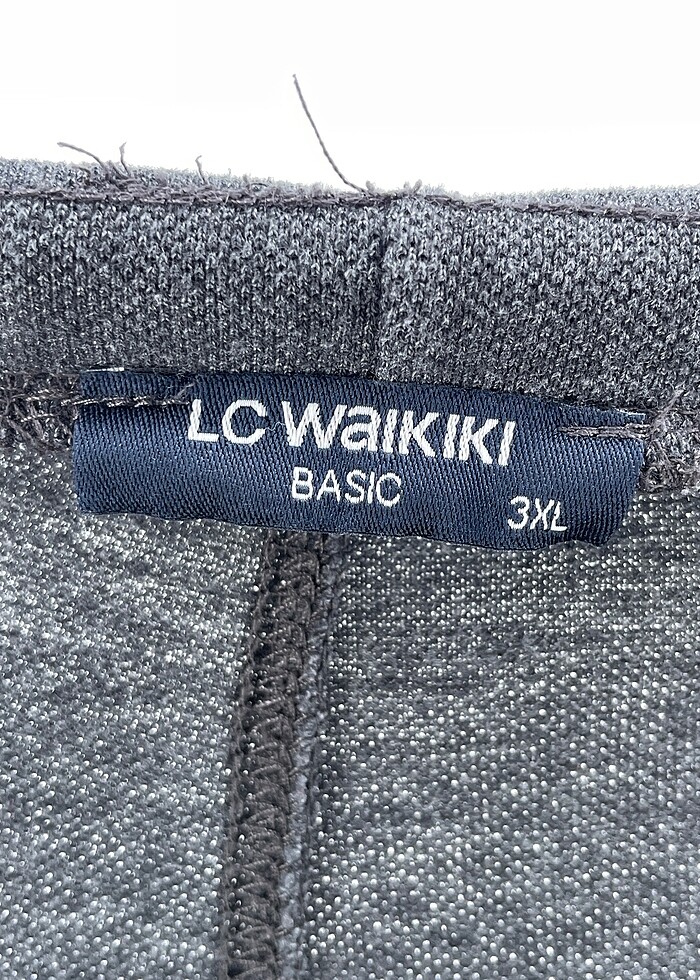 LC Waikiki Mini Şort %70 İndirimli. - Görsel 4