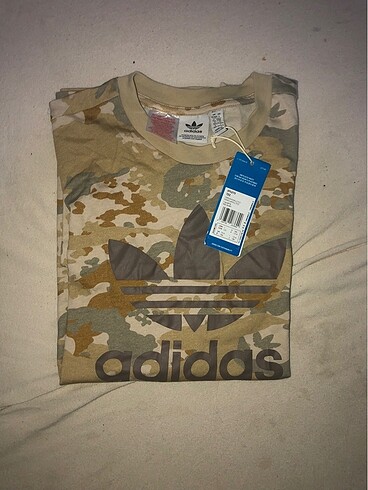 Orjinal Adidas tişört