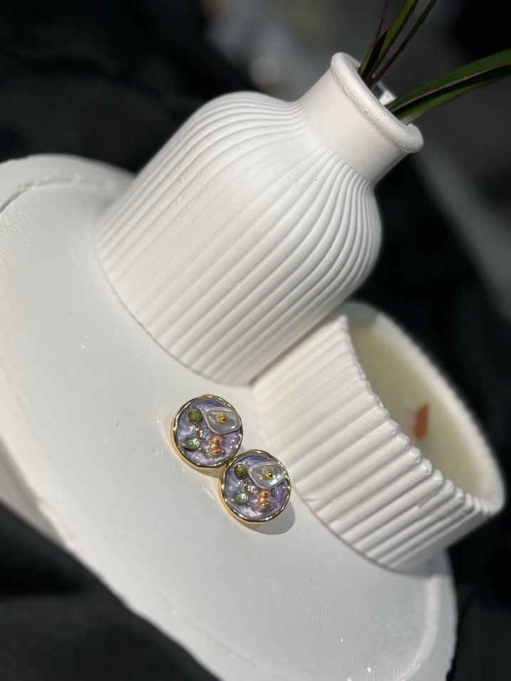 Çiçek Desenli Mini Kadın Küpeler - Görsel 2