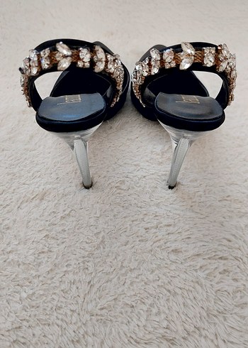 37 Beden siyah Renk Siyah Tokalı Stiletto Topuklu Kadın Ayakkabısı