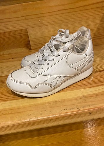 Reebok Beyaz Suni Deri Reebok Spor Ayakkabı