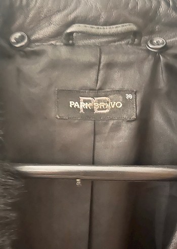 Kürk Yaka Detaylı Siyah Deri Kadın Ceket - Görsel 4