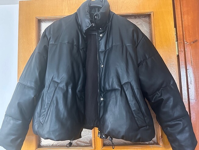 Zara suni deri orjinal şişme mont
