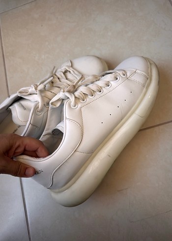 Skechers Beyaz Minimalist Kadın Sneakers