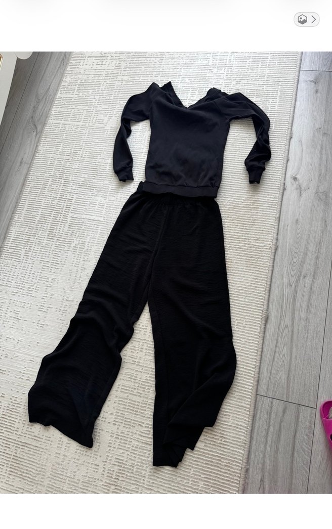 Siyah Yüksek Yakalı Eşofman Takımı - Görsel 4