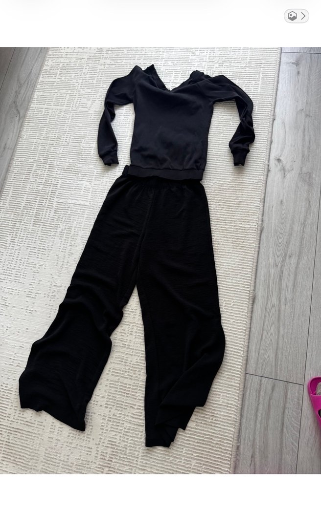 Siyah Yüksek Yakalı Eşofman Takımı - Görsel 3