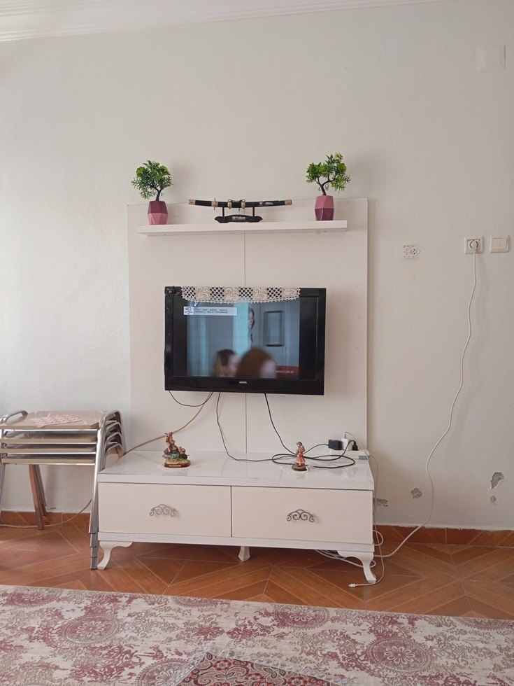 televizyon fazla kullanılmamış güzel çekimi iyi - Görsel 4