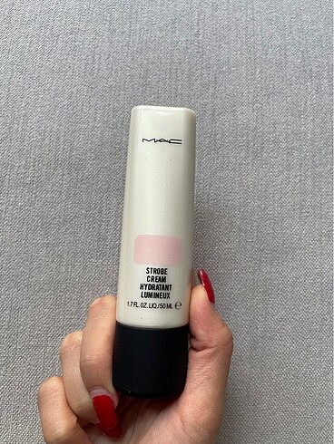 Mac strobe krem