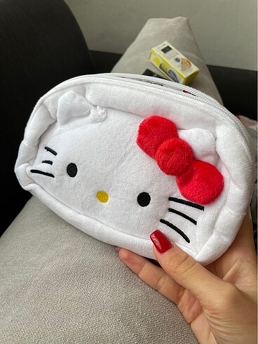 Sheglam hello kitty çanta