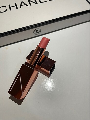 NARS lipstick