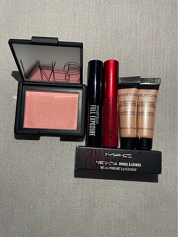 NARS kozmetik set