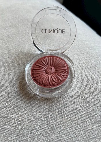 Clinique Bej Parlak Allık