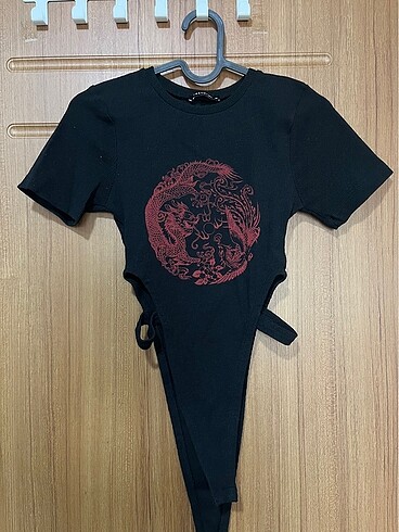 Çıtçıtlı Crop bluz