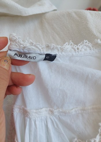 Nakışlı Beyaz Bluz - Görsel 2