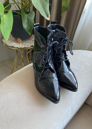 Diğer Siyah Rugan Bağcıklı Stiletto Topuklu Bot