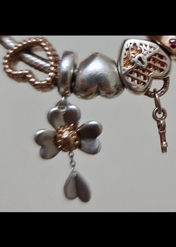pandora yonca charm - Görsel 3