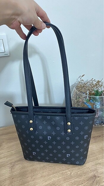  Beden Pierre Cardin Kadın Siyah Monogram Omuz Çantası 05PO23Y1715